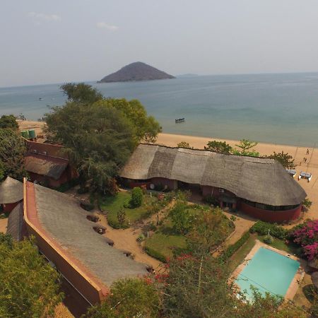 Cape Mac Lodge Cape Maclear Exterior photo